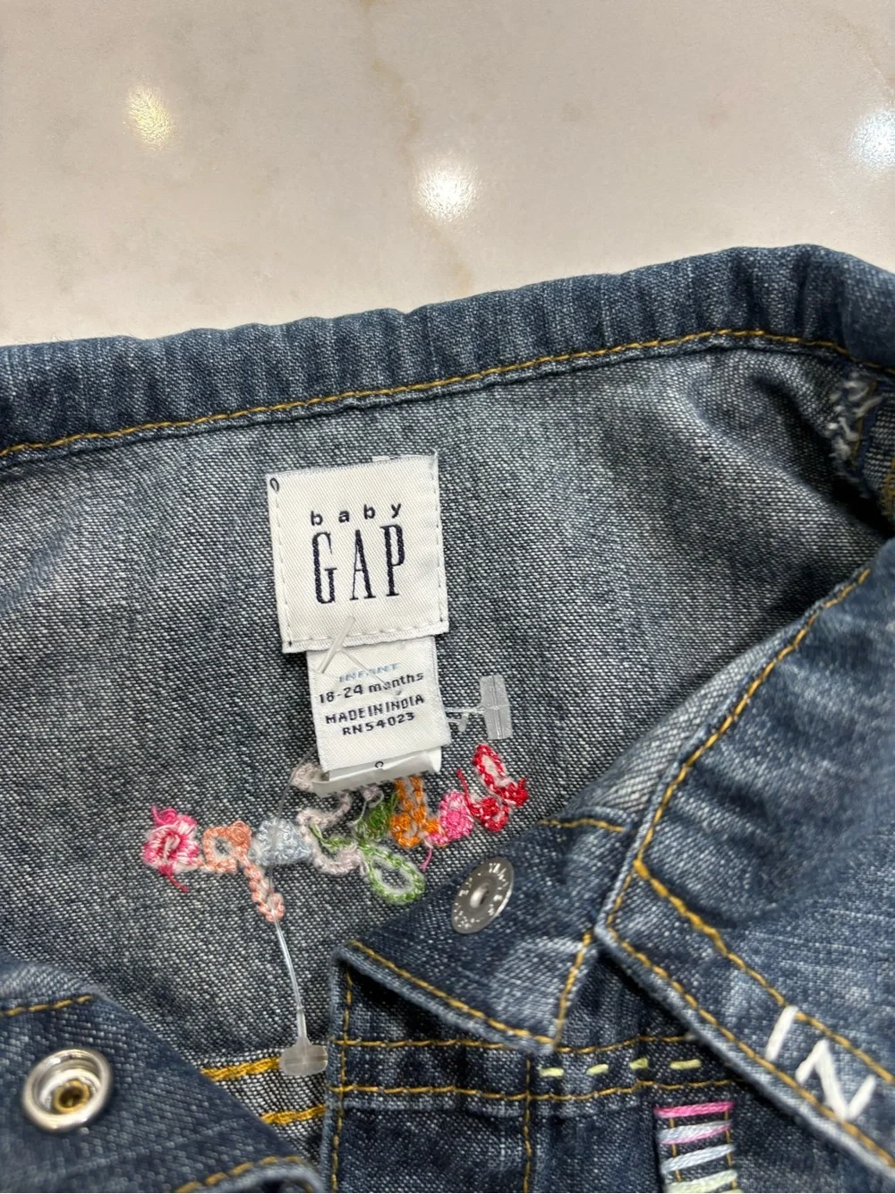 GAP Dark Blue Denim Jacket with Multicolor Embroidery, 18-24 months. EUC